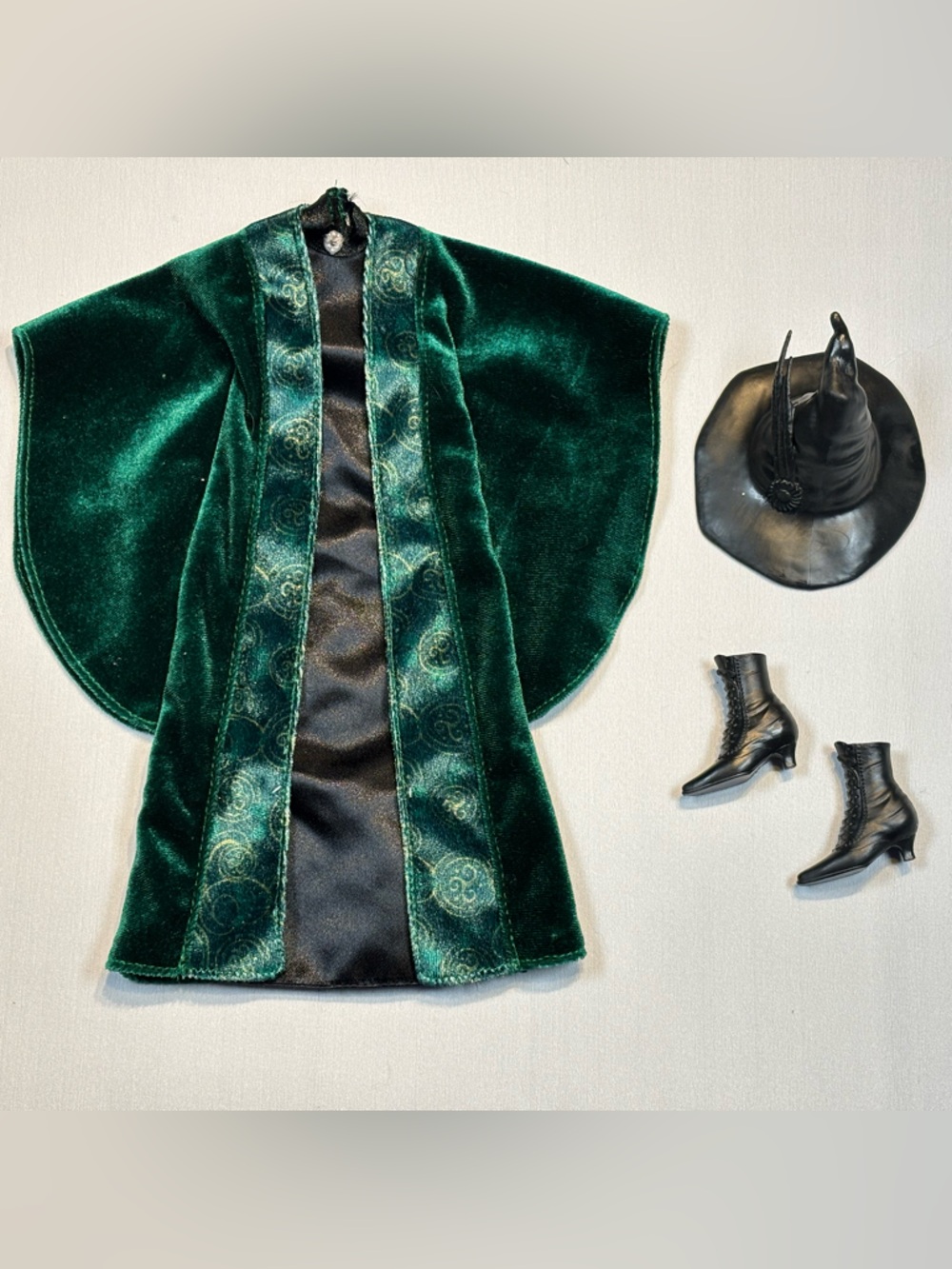 Mattel Harry Potter Wizarding World Minerva McGonagall doll outfit